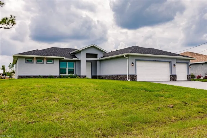2808 NW 25th  LN, Cape Coral, FL 33993