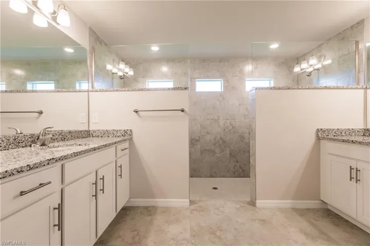 2808 NW 25th  LN, Cape Coral, FL 33993