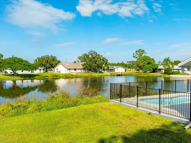 17256  Plantation  DR, Fort Myers, FL 33967