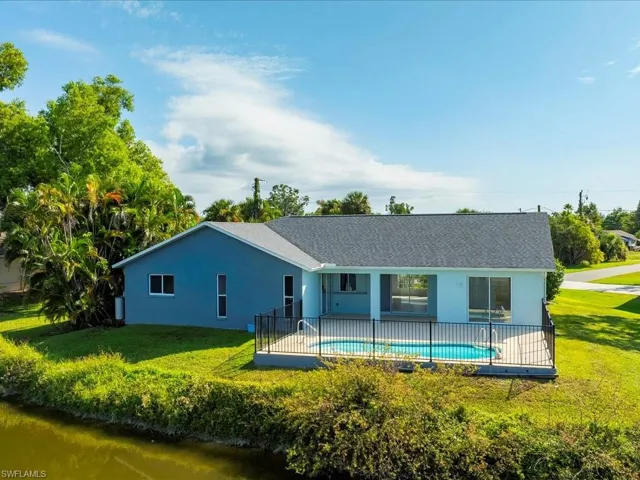 17256  Plantation  DR, Fort Myers, FL 33967
