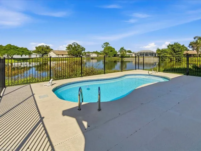 Large Pool deck with free form pool