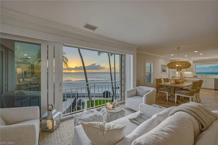 2401 Gulf Shore Blvd N 8, Naples, Florida 34103