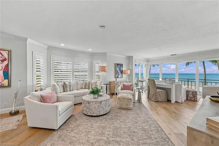 2401 Gulf Shore Blvd N 8, Naples, Florida 34103