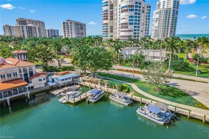 2401 Gulf Shore Blvd N 8, Naples, Florida 34103