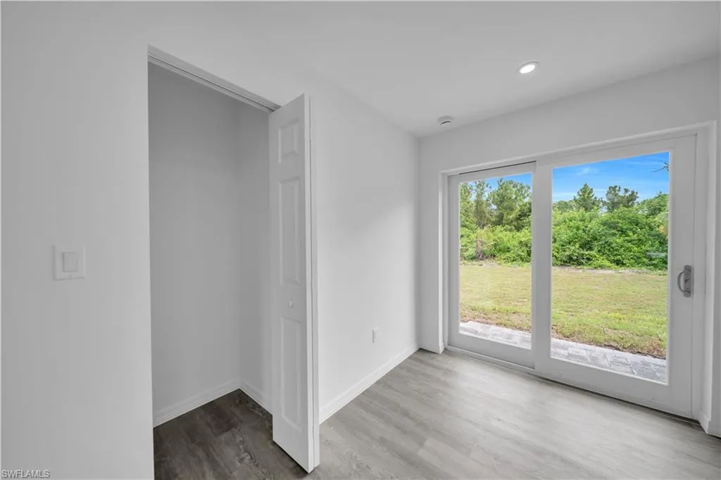 382 Mc Arthur BLVD, Lehigh Acres, FL 33974,225047575