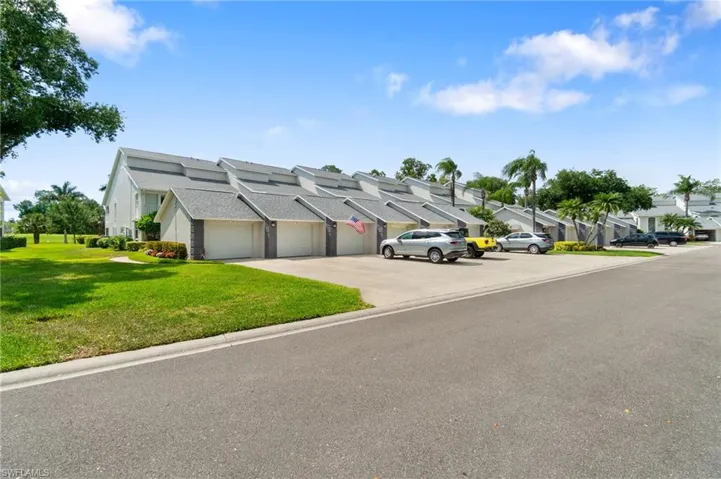 433  Country Hollow  CT, Naples, FL 34104