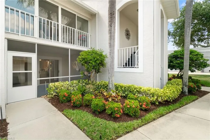 433  Country Hollow  CT, Naples, FL 34104
