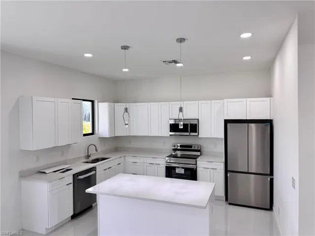 4121 Nw 22nd St, Cape Coral, Florida 33993