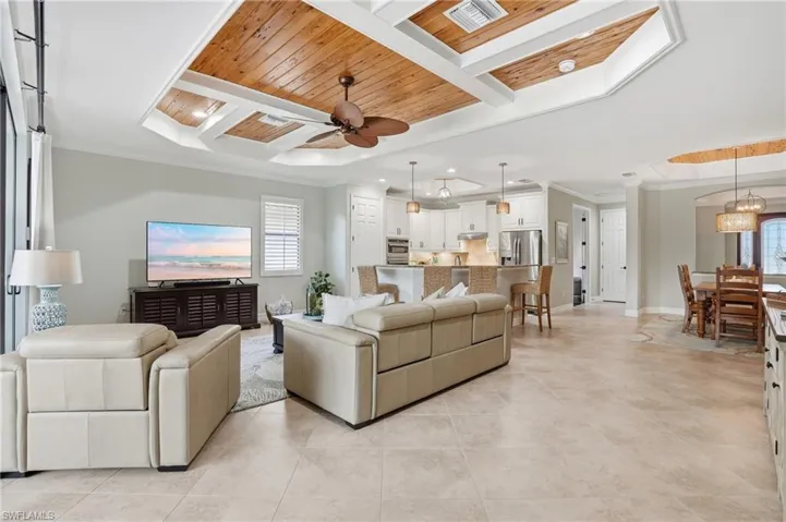 3054 Aviamar Cir, Naples, Florida 34114