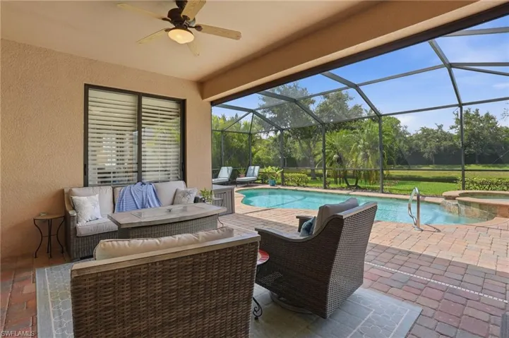 3054 Aviamar Cir, Naples, Florida 34114
