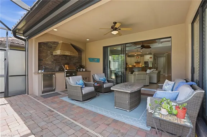 3054 Aviamar Cir, Naples, Florida 34114