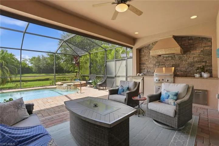 3054 Aviamar Cir, Naples, Florida 34114