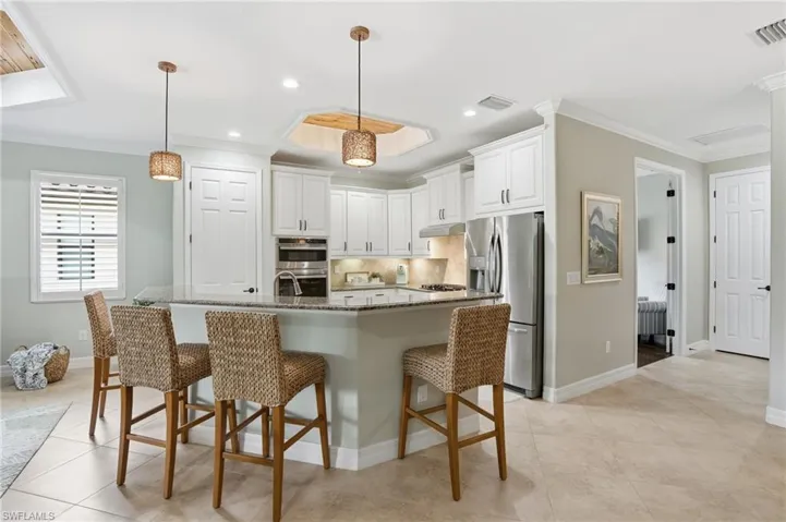 3054 Aviamar Cir, Naples, Florida 34114