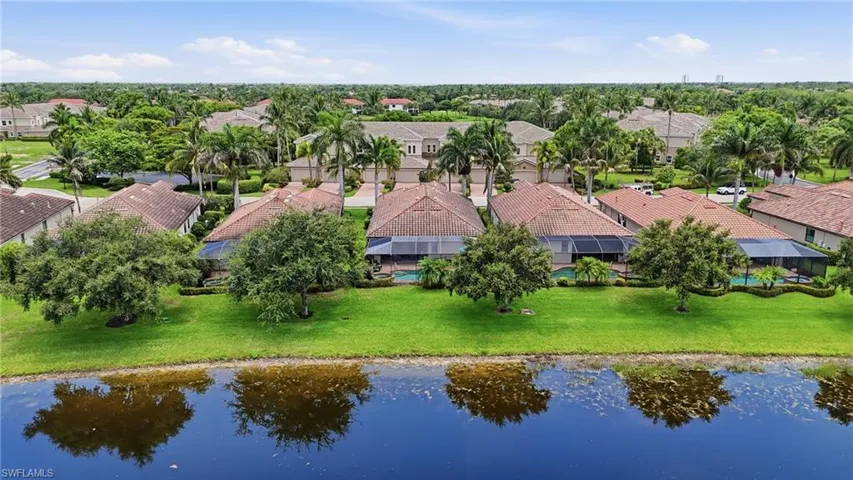 3054 Aviamar Cir, Naples, Florida 34114