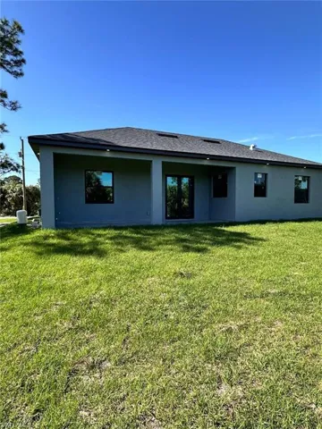 1137 Augusta St E, Lehigh Acres, Florida 33974