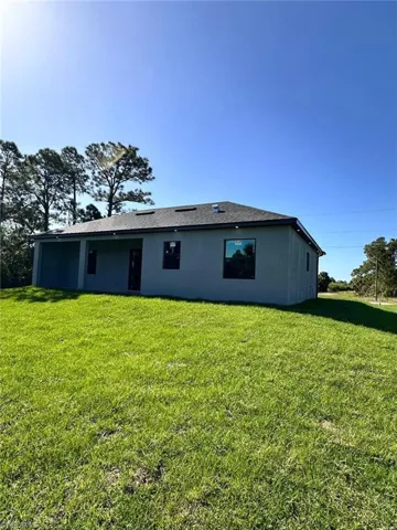 1137 Augusta St E, Lehigh Acres, Florida 33974
