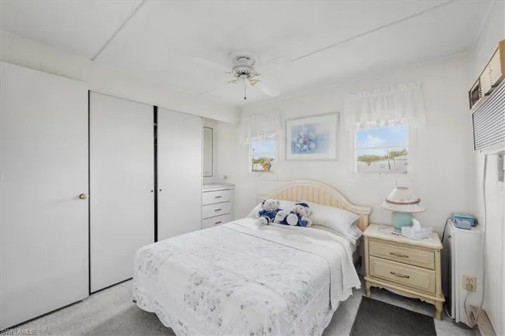 329  Lantern  LN, North Fort Myers, FL 33917