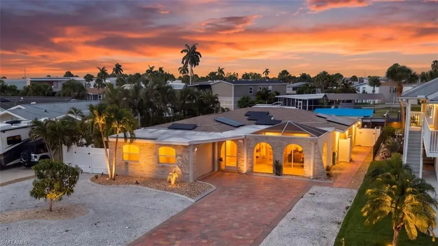 17741 Rebecca Ave, Fort Myers Beach, Florida 33931
