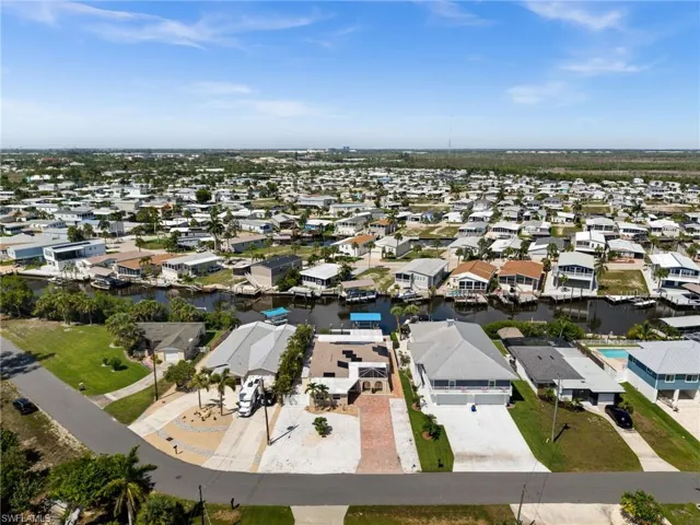 17741 Rebecca Ave, Fort Myers Beach, Florida 33931