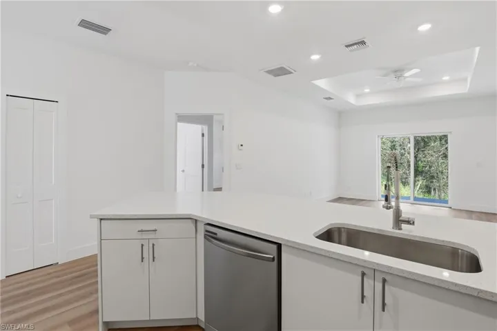 4710 27th St Sw, Lehigh Acres, Florida 33973