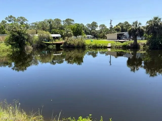 7604 Pierre Cir, North Fort Myers, Florida 33917