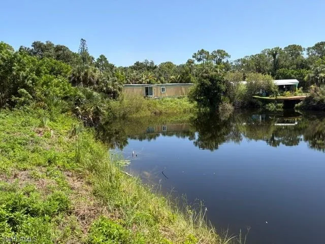 7604 Pierre Cir, North Fort Myers, Florida 33917