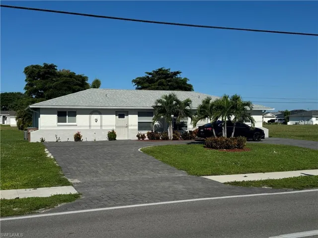 806-808 Andalusia Blvd, Cape Coral, Florida 33909