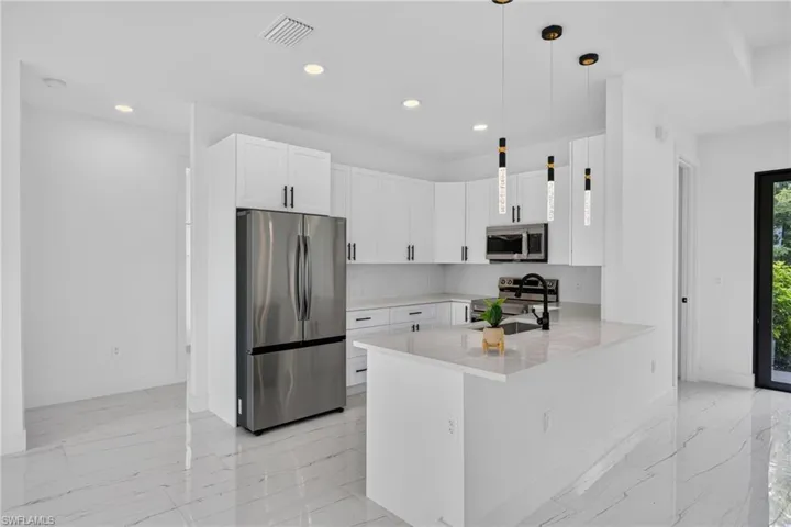 3434 27th Ave Ne, Naples, Florida 34120