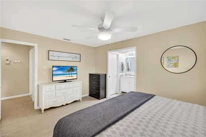 13137  Hampshire  CT, Fort Myers, FL 33919