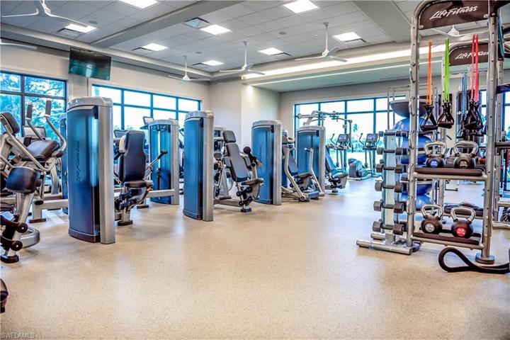 Fitness center with attendants