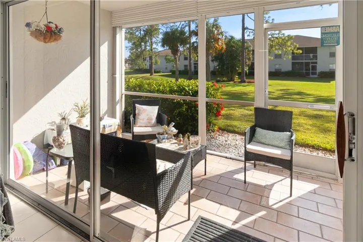1476  Churchill  CIR, Naples, FL 34116