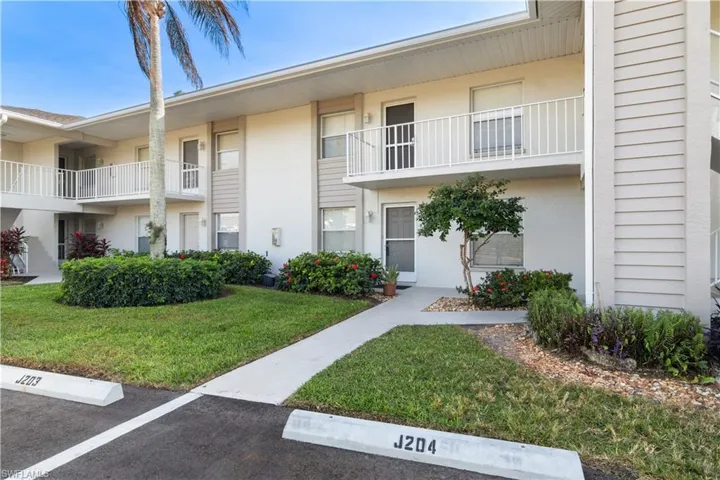 1476  Churchill  CIR, Naples, FL 34116