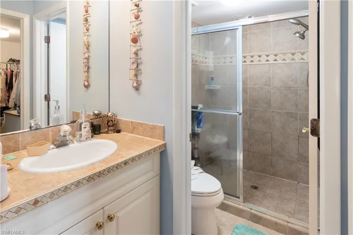1476  Churchill  CIR, Naples, FL 34116