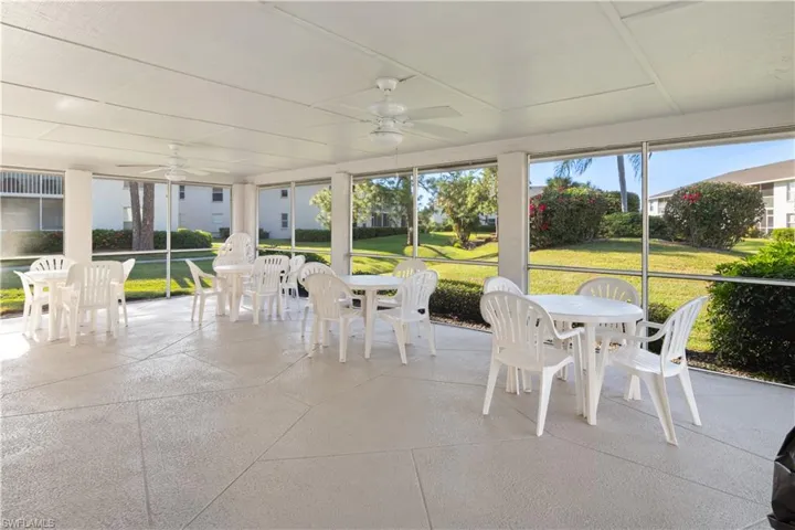 1476  Churchill  CIR, Naples, FL 34116