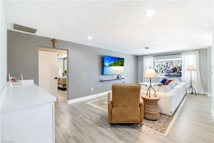 233 Shadowridge Ct, Marco Island, Florida 34145