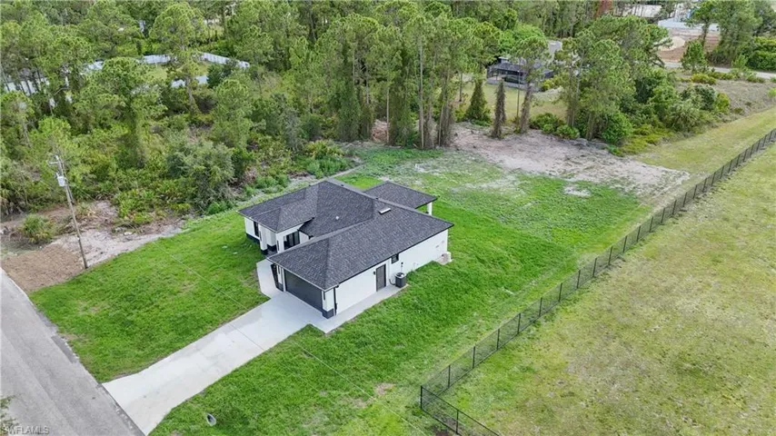 1011 Eighth Ave, Lehigh Acres, Florida 33972