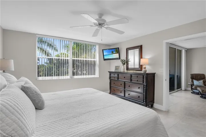 Primary bedroom with access to the balcony