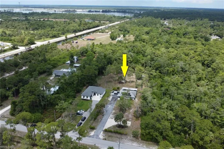 861  6th SE ST, Naples, FL 34117