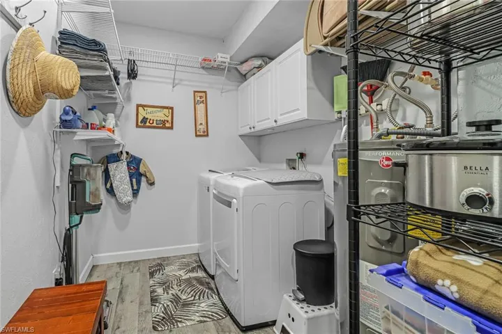 861  6th SE ST, Naples, FL 34117