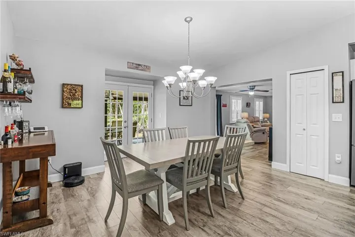 861  6th SE ST, Naples, FL 34117
