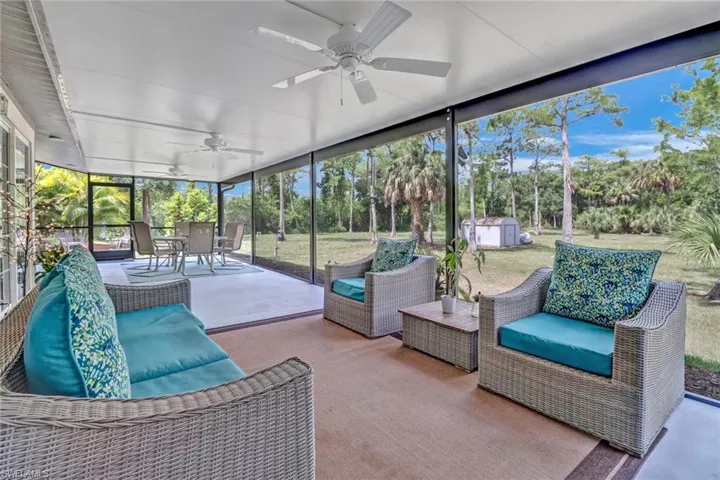 861  6th SE ST, Naples, FL 34117