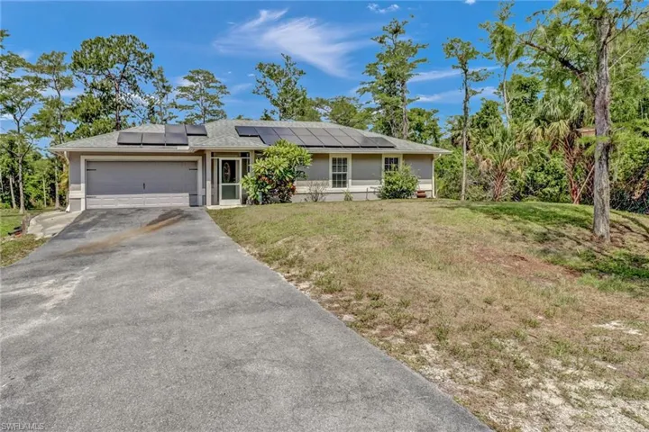 861  6th SE ST, Naples, FL 34117