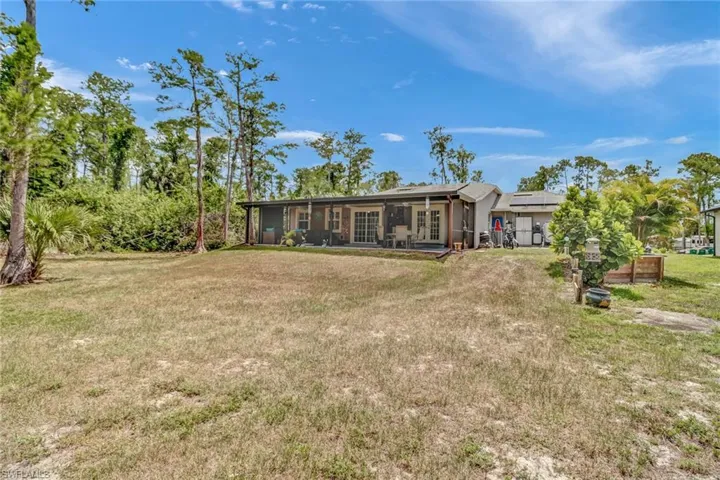 861  6th SE ST, Naples, FL 34117