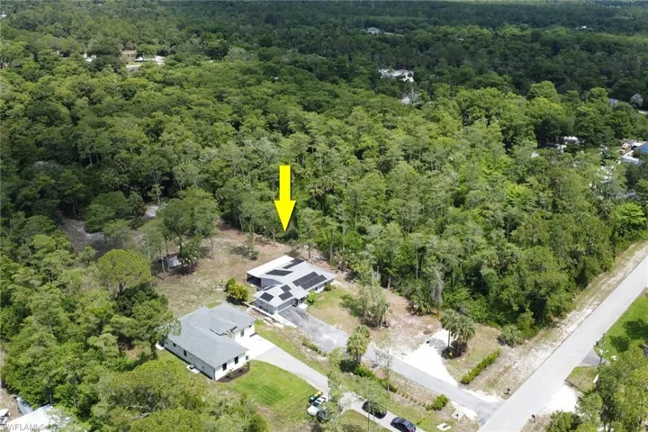 861  6th SE ST, Naples, FL 34117