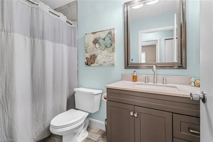 861  6th SE ST, Naples, FL 34117