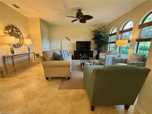 9017  Alturas  ST, Naples, FL 34113