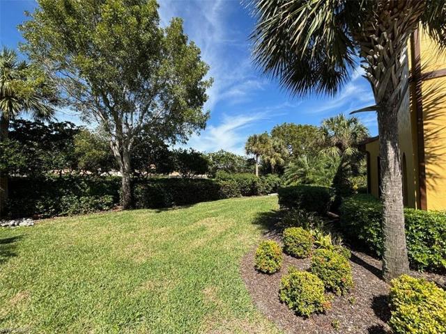 9017  Alturas  ST, Naples, FL 34113
