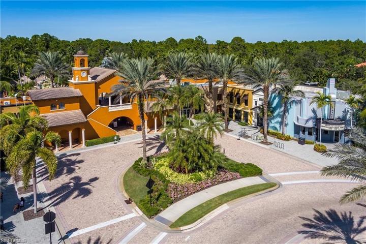 9017  Alturas  ST, Naples, FL 34113