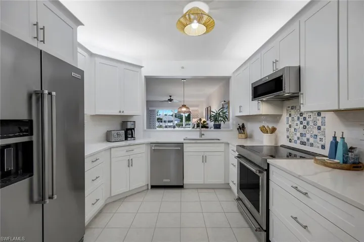 7822 Great Heron Way 201, Naples, Florida 34104