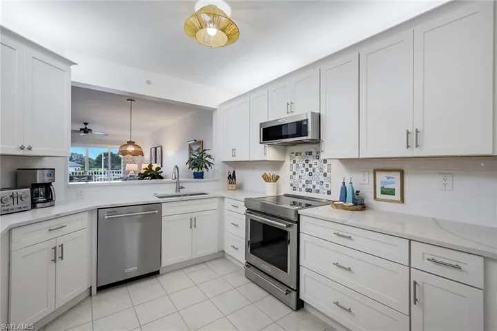 7822 Great Heron Way 201, Naples, Florida 34104